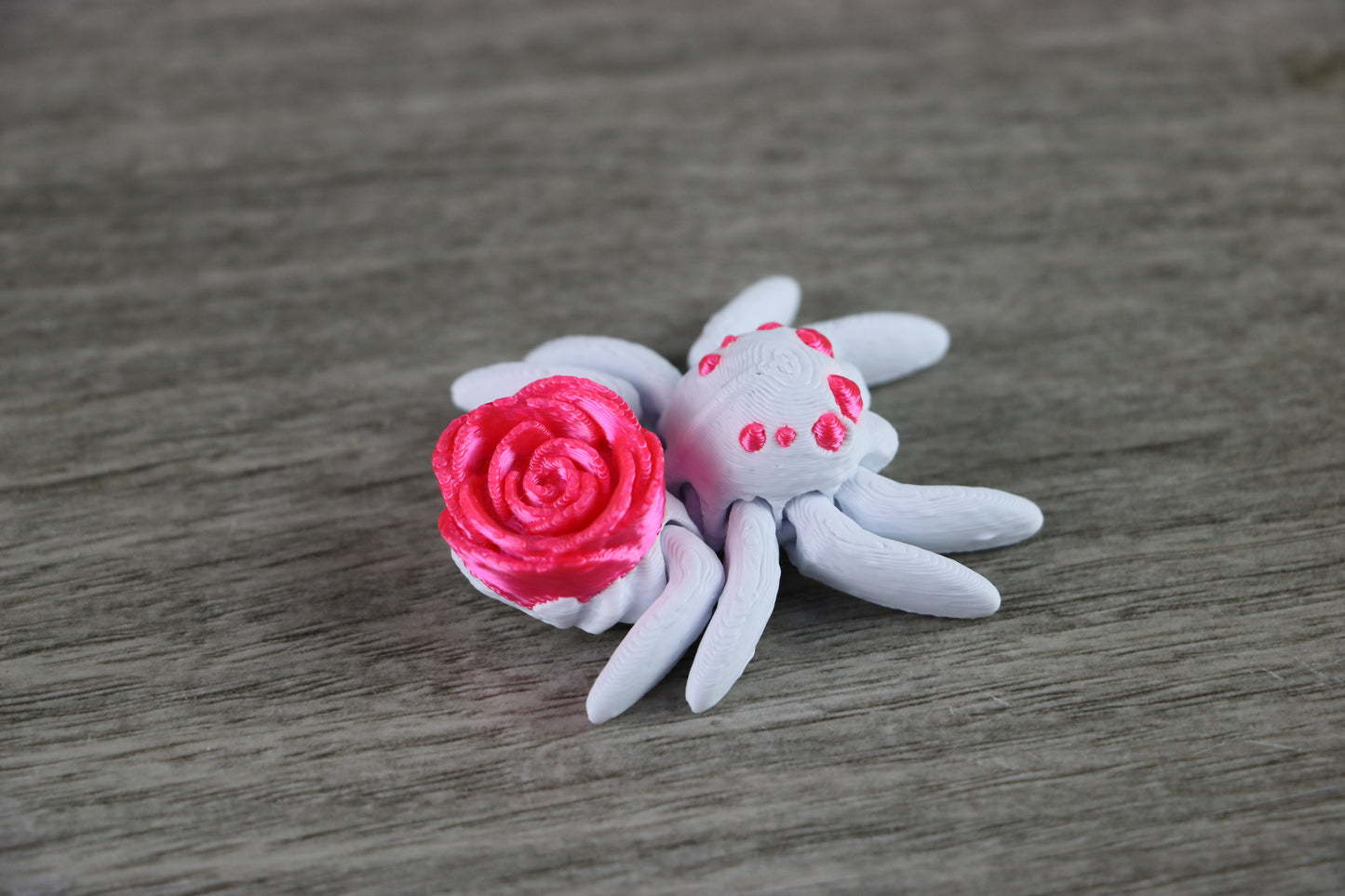 Mini Rose Spider β Unique Fantasy Creature Decor, Perfect Gift for Spider Lovers and Collectors