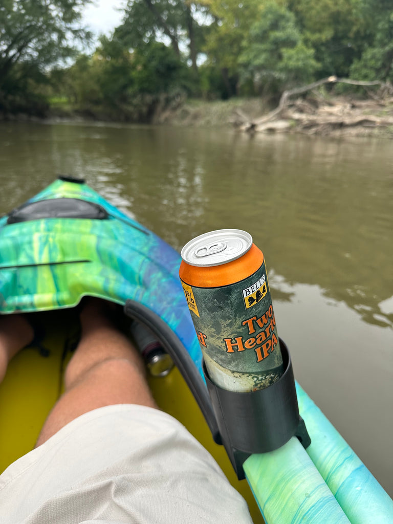 mustang 100x kayak cup holder while in use